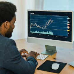 Building a Top-Tier Trading Platform: The Path to Integrating High-Frequency and Quantitative Trading