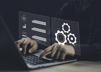 商业运营中的人工智能。特点自动化流程，提高效率和性能。人工智能驱动的编程进化，强调和有效的业务运营。